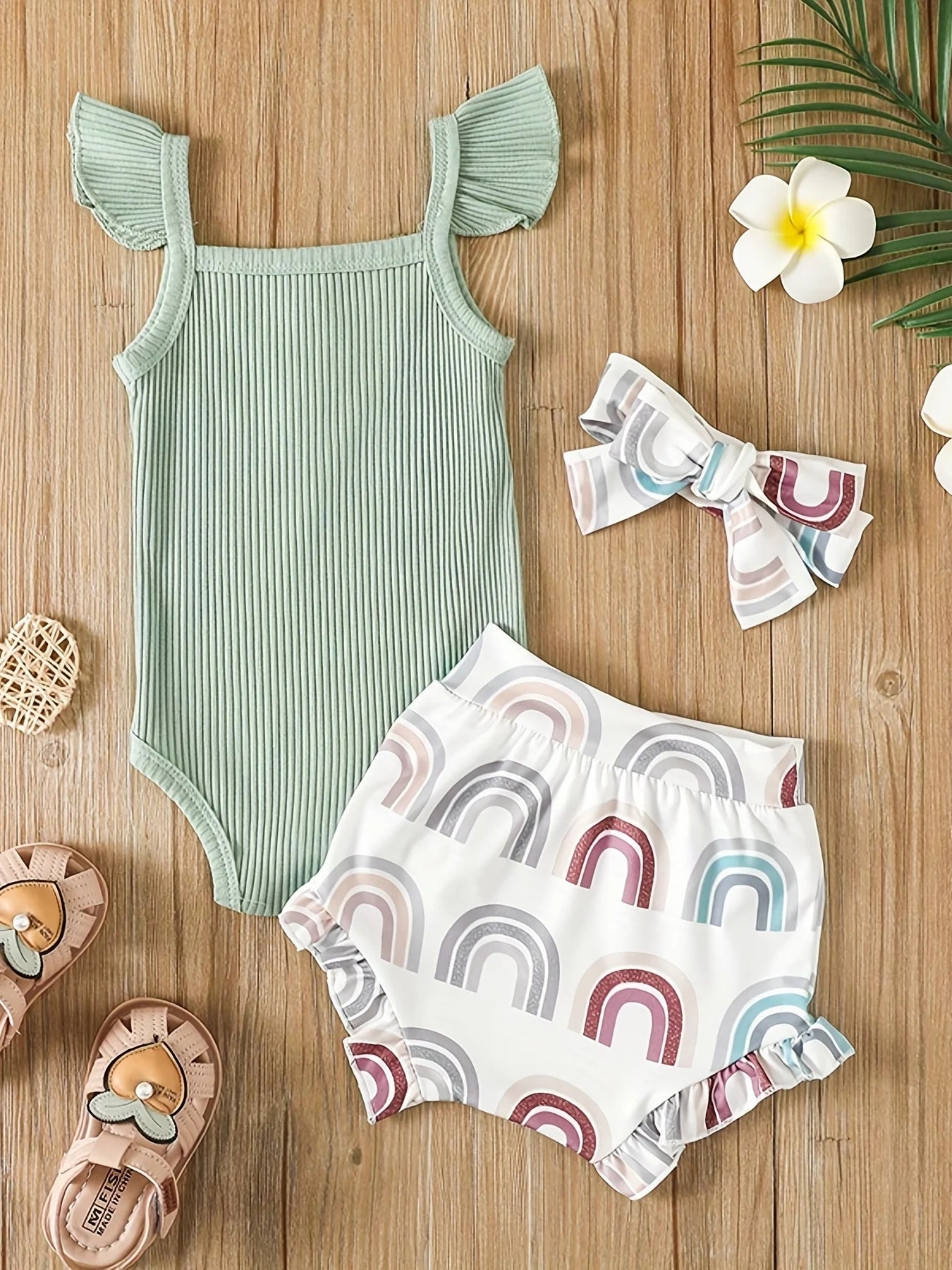 Ensemble Bébé Fille 3 Pièces – Body Sans Manches & Short Imprimé