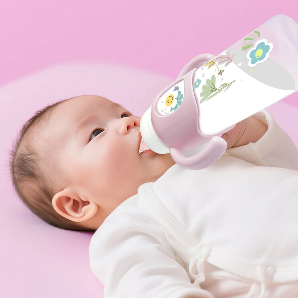 250ml  Baby bottle standard caliber silicone mouth baby cartoonwith handle newborn drinking water anti-fall pp bottle
