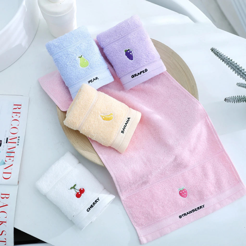 Serviette Enfant – Coton Doux Fruits