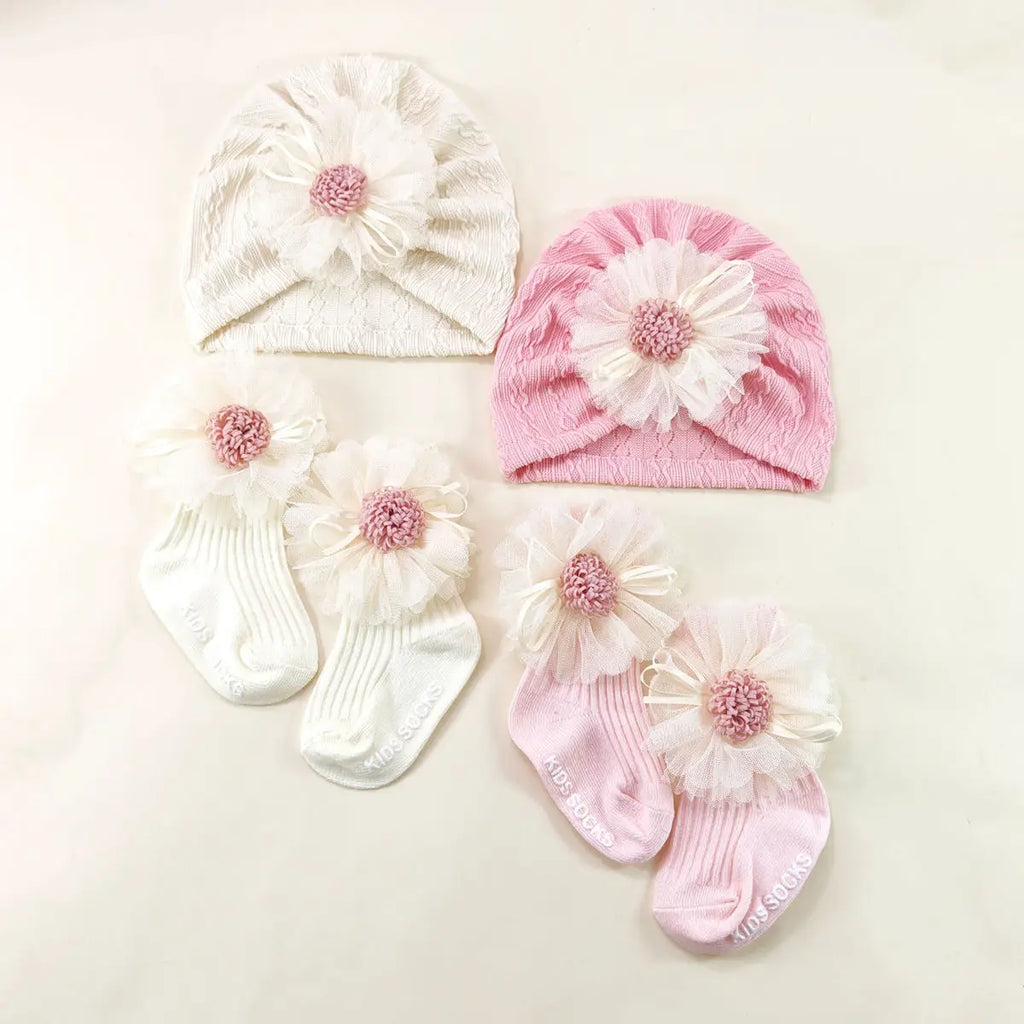 Ensemble Bébé Fille – Bonnet Nœud & Chaussettes