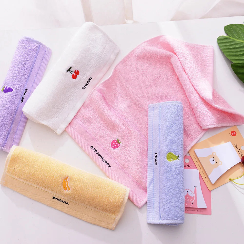 Serviette Enfant – Coton Doux Fruits