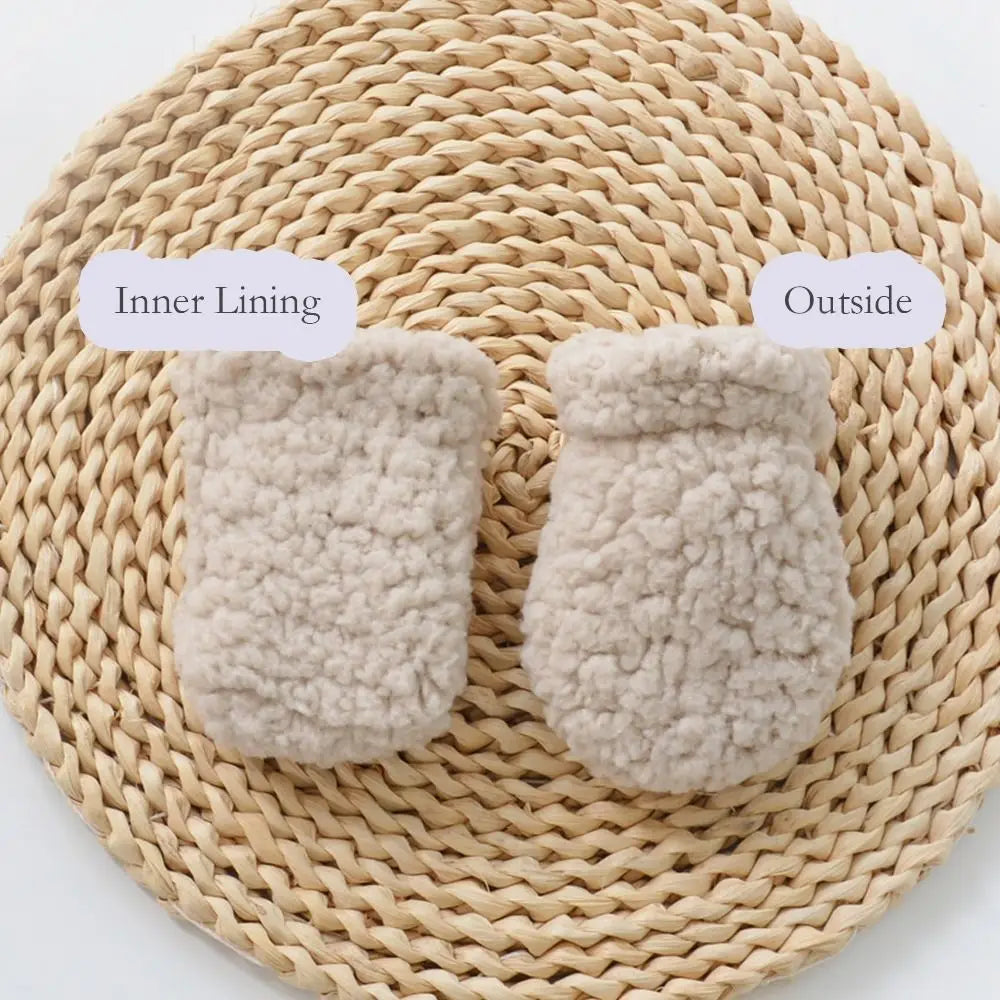 Moufles Bébé – Douceur et Chaleur