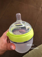 Baby Bottles 2 Pack BPA free Feeding bottle children kids Silicone Baby Bottle Green/Pink 5 oz and 8 oz