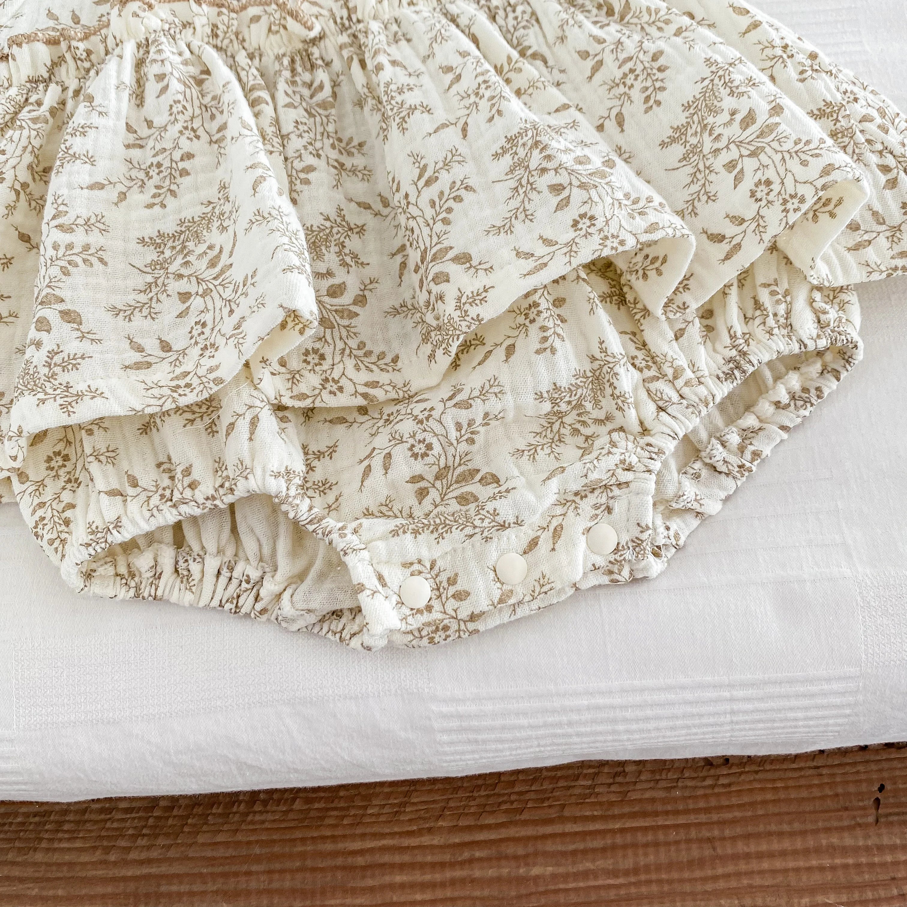 Barboteuse Bébé Fille Été – Body Fleuri Léger & Confortable