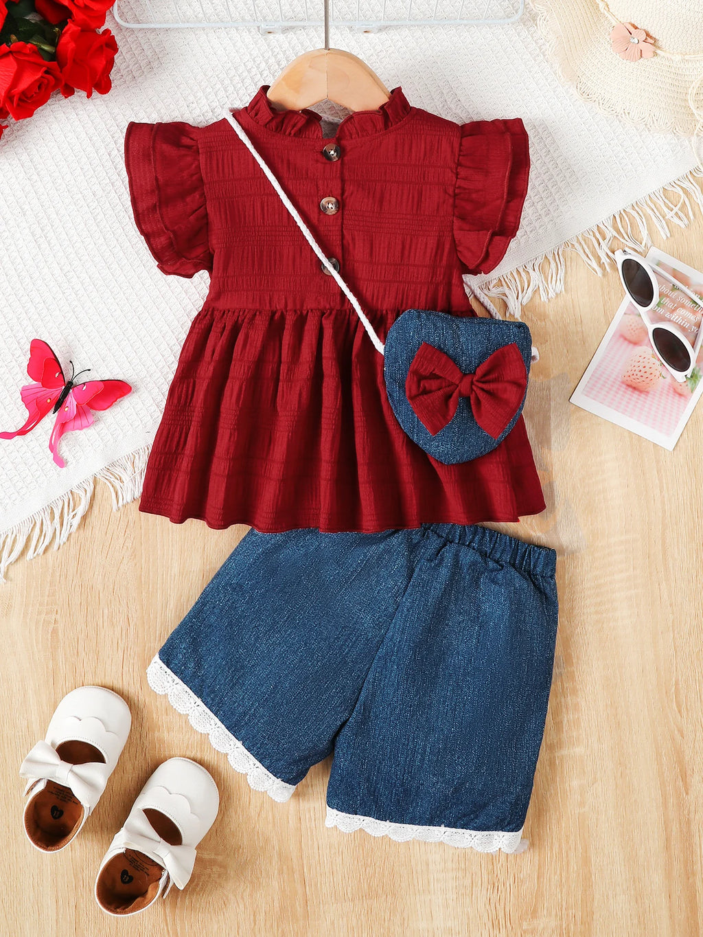 Ensemble Bébé Fille 3 Pièces – Top Volants, Short Bleu & Mini Sac