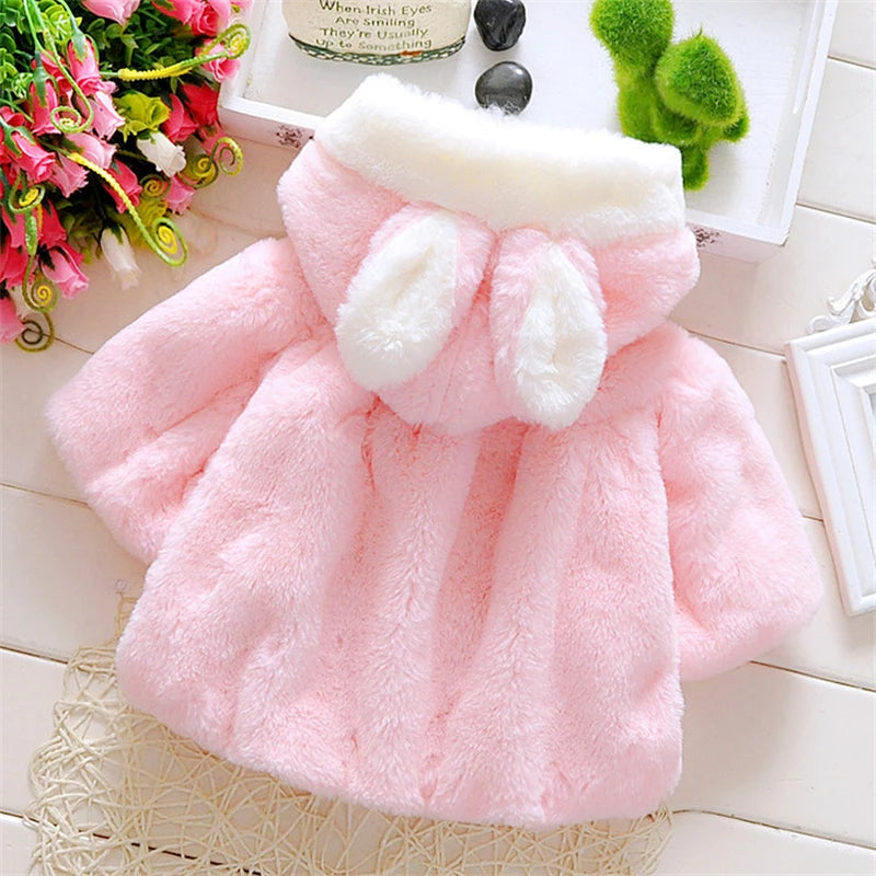 Cape Bébé Fille – Lapin Douillet