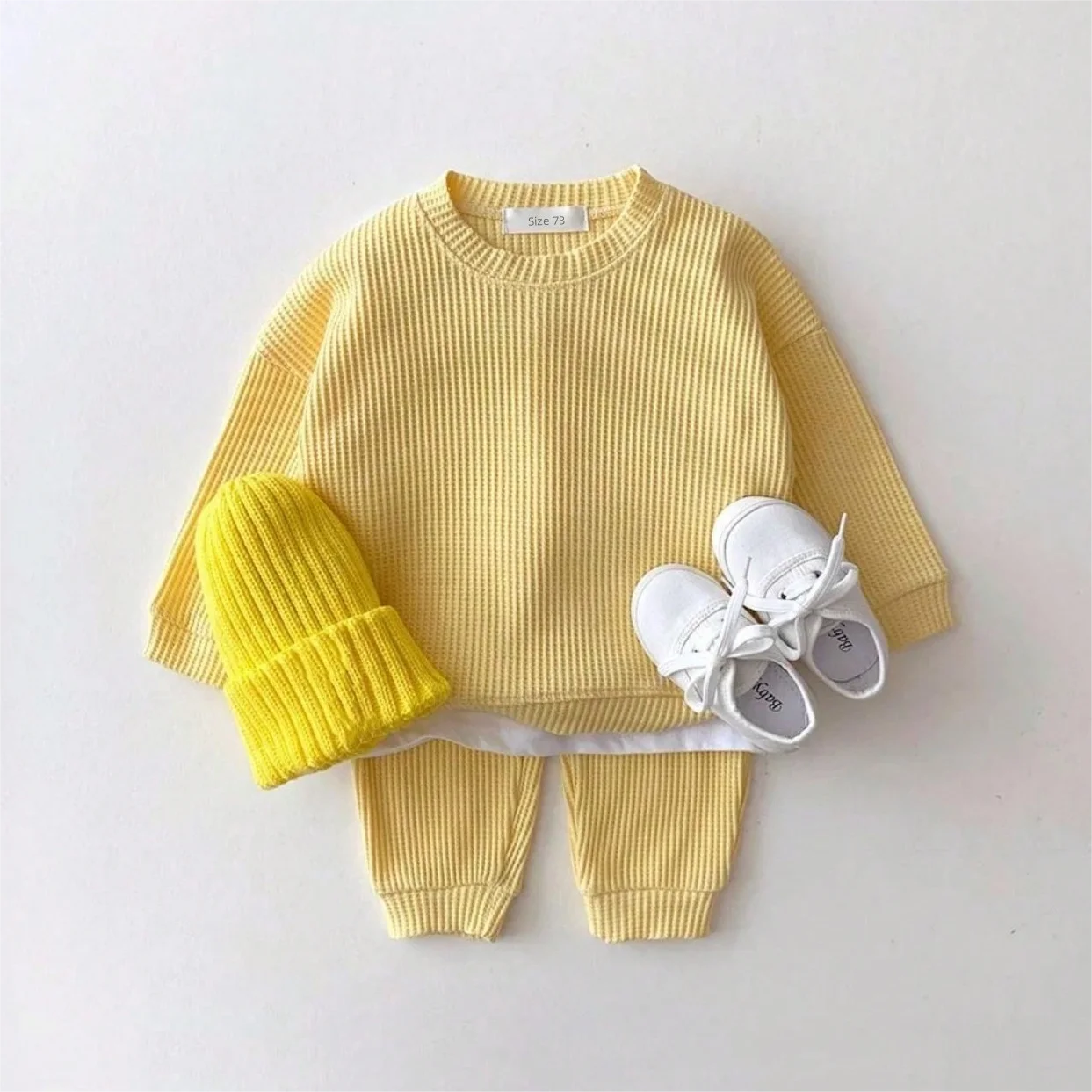 Tenue Bébé – Tracksuit Pull & Pantalon