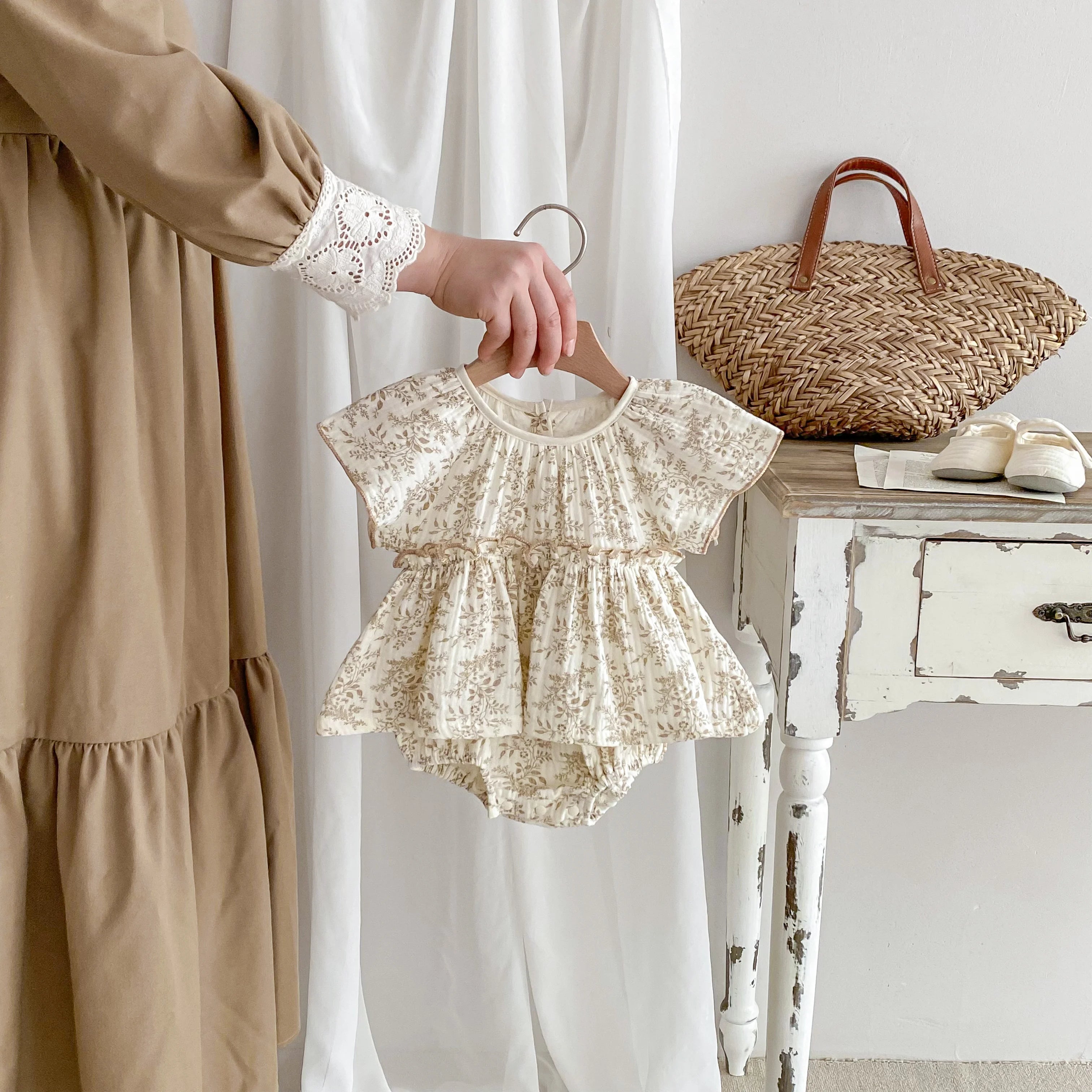 Barboteuse Bébé Fille Été – Body Fleuri Léger & Confortable