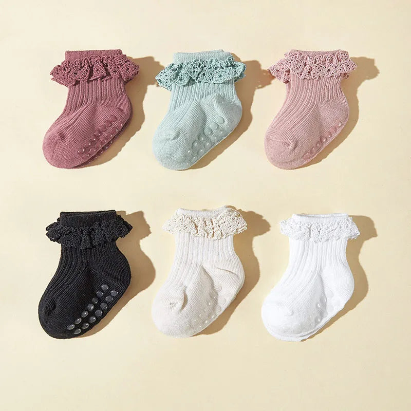 Lot 6 Chaussettes Bébé – Dentelle Mignonne
