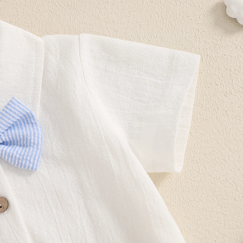 Ensemble Gentleman Bébé Garçon – Barboteuse, Short à Bretelles & Nœud Papillon