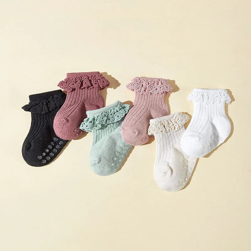 Lot 6 Chaussettes Bébé – Dentelle Mignonne